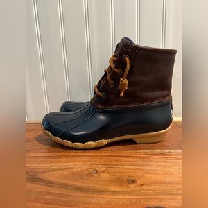 Like New Sperry Salt Water Boots